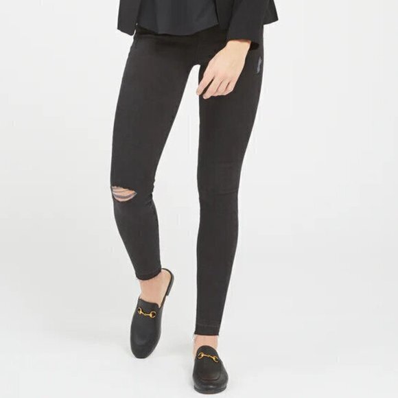 NEW SPANX® Distressed‎ Ankle Skinny Jeans Vintage Black Womens Size XS - Picture 1 of 6